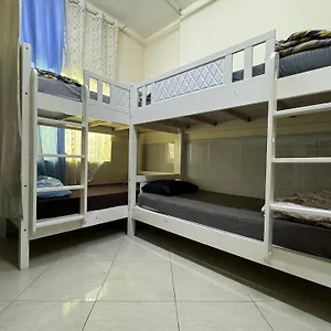 Hostel Happy Living